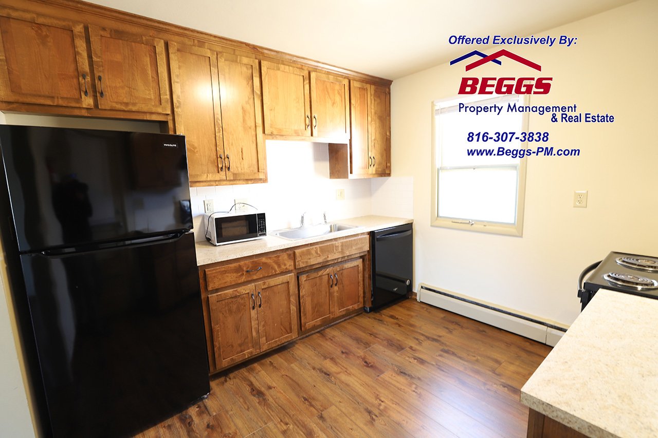 Liberty- 2BR/1BA Apt- Water, Gas, Trash Paid property image