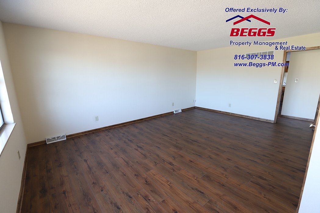 Charming 2-Bedroom Duplex for Rent in Liberty property image