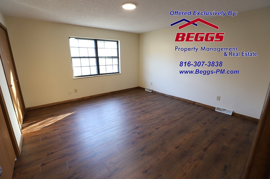 Charming 2-Bedroom Duplex for Rent in Liberty property image