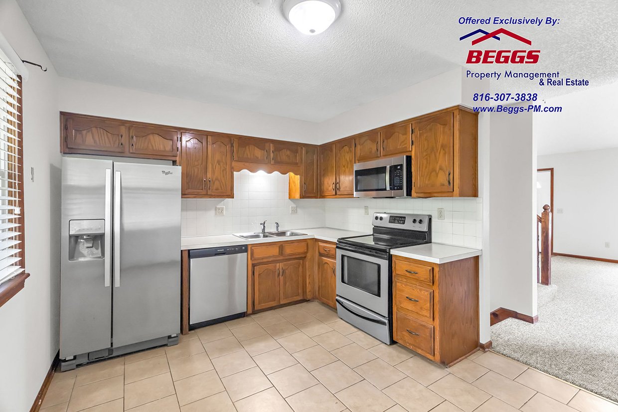1410 Laurel- Kearney- 4BR 2BA  Duplex property image