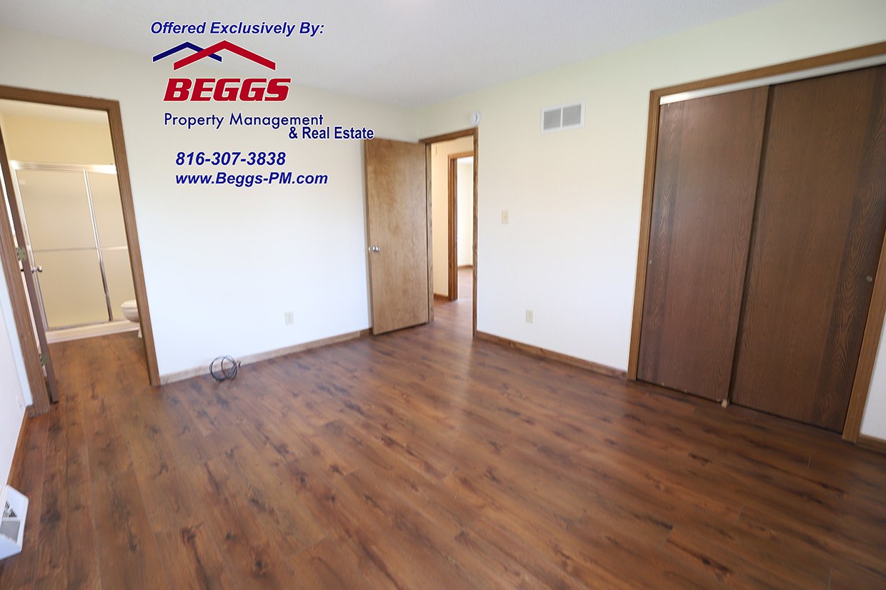 3BR, 1-3/4 BA Raised Ranch, Liberty, MO property image